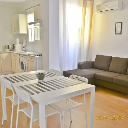 Valencia_1 Apartman *